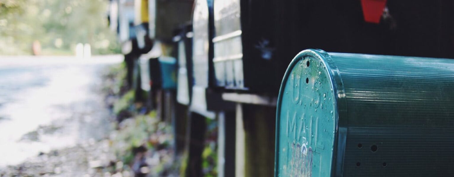 Folder inserter machine used for mail